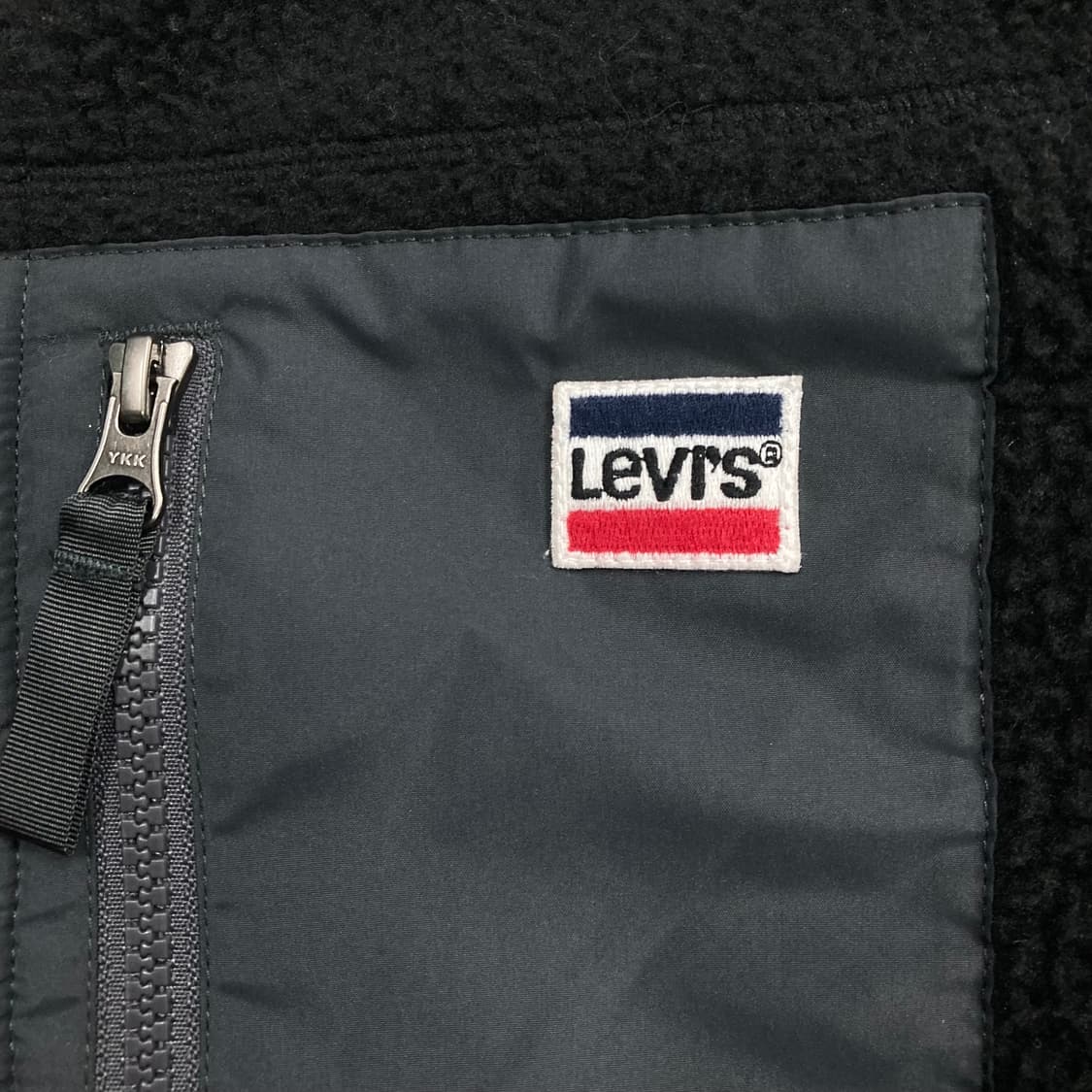 리바이스 블랙 컬러 스몰 로고 쉐르파 자켓 상품이미지2