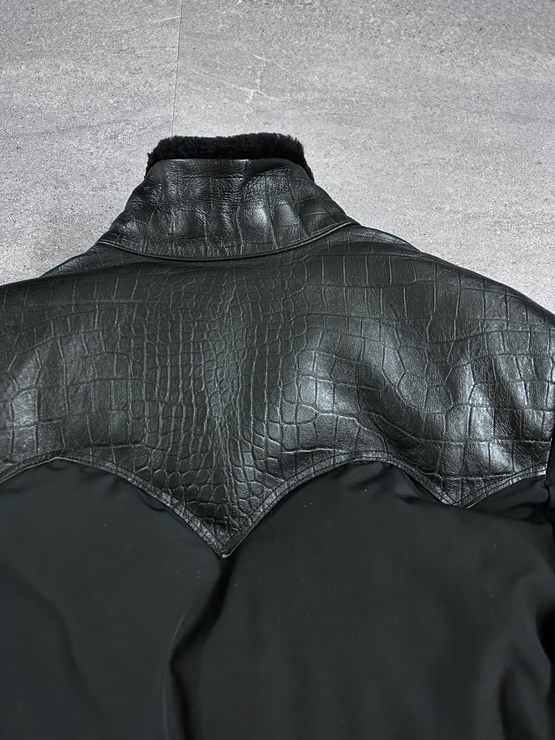 디아프바인 록키 레더 판넬 다운 자켓 상품이미지6