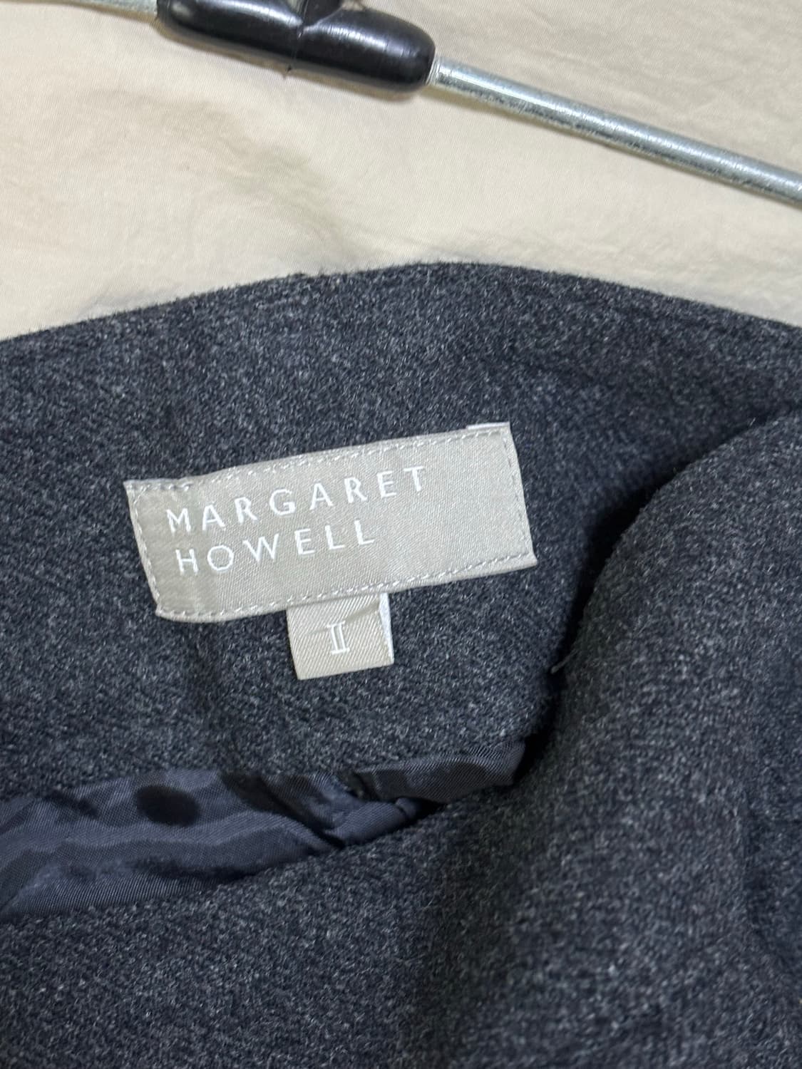 마가렛 호웰 울 미디 스커트 상품이미지3