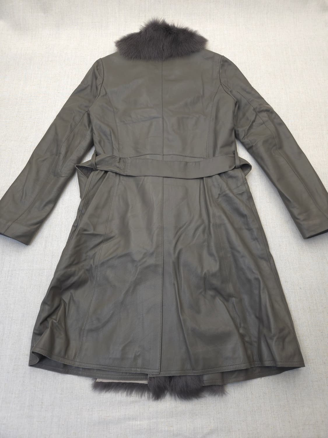 헤스티지 스타일 가죽 롱 코트 폭스퍼 상품이미지9