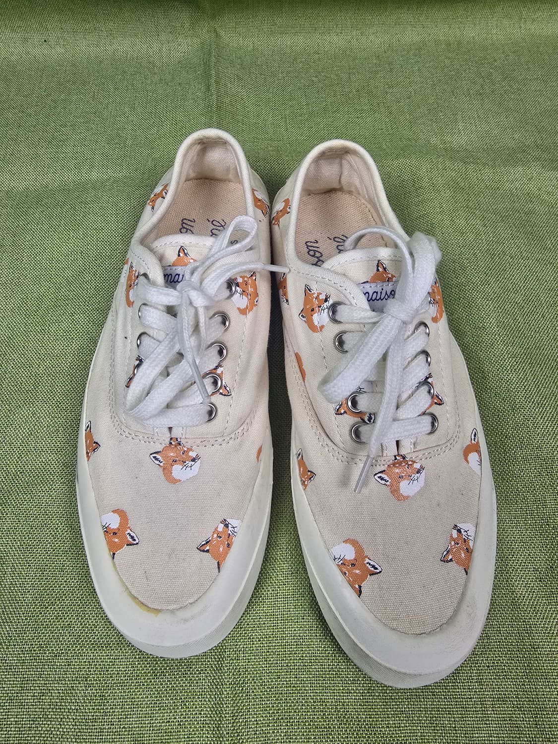 메종키츠네 올오버 폭스 스니커즈 245 상품이미지4