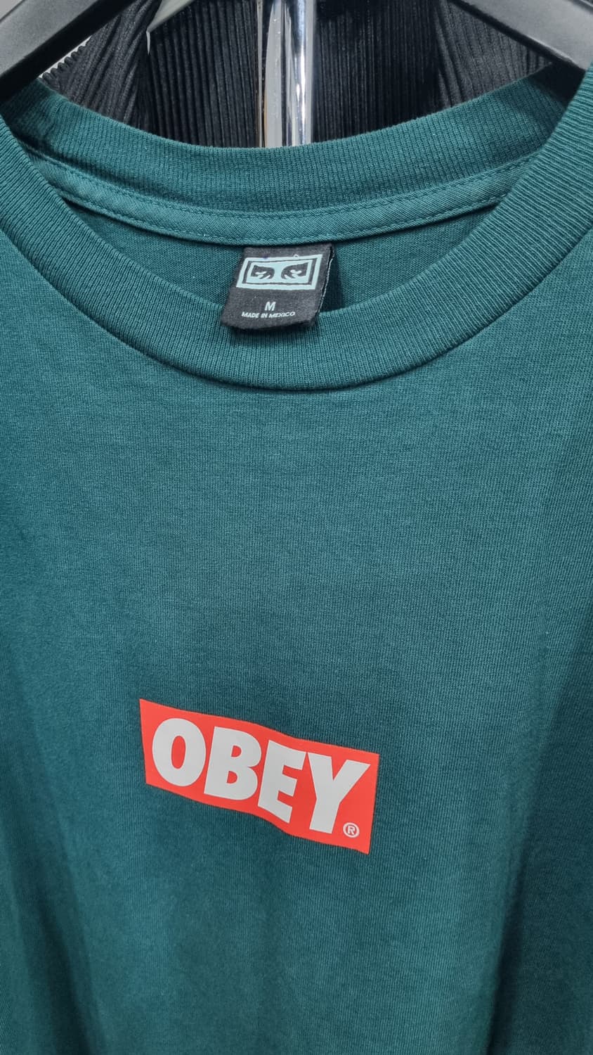 오베이(OBEY) 반팔티 국내100 (m) 상태좋음 상품이미지2