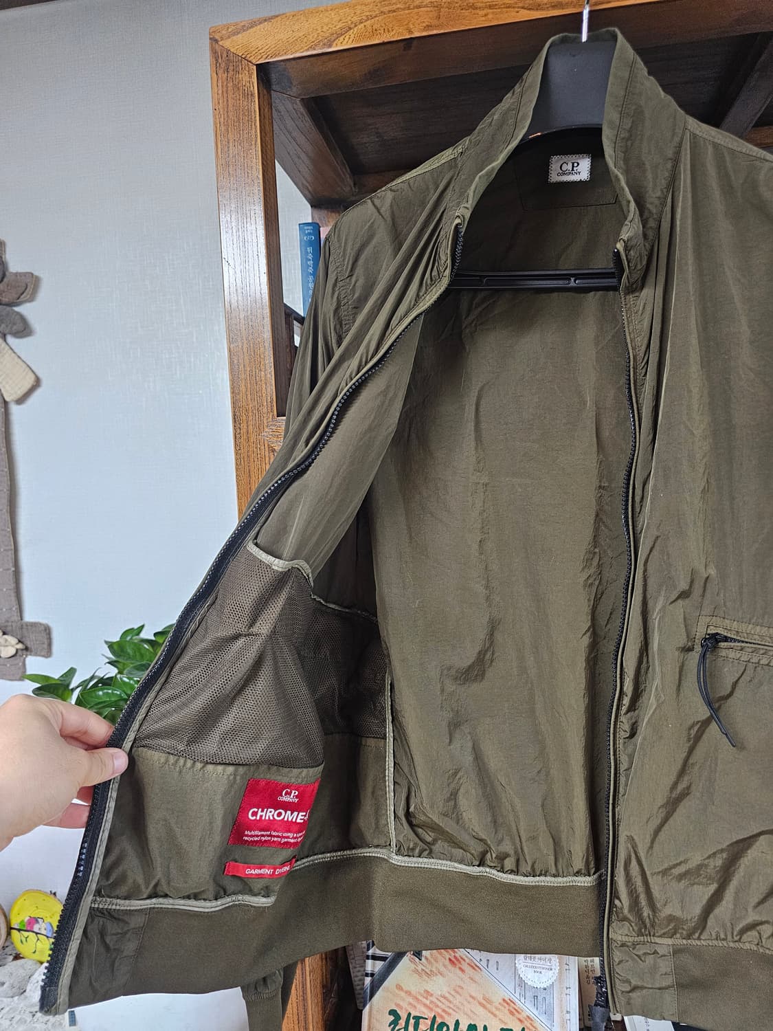 원가 70만)씨피컴퍼니 나일론 자켓 팔아요 cp컴퍼니 48 95 100  상품이미지5