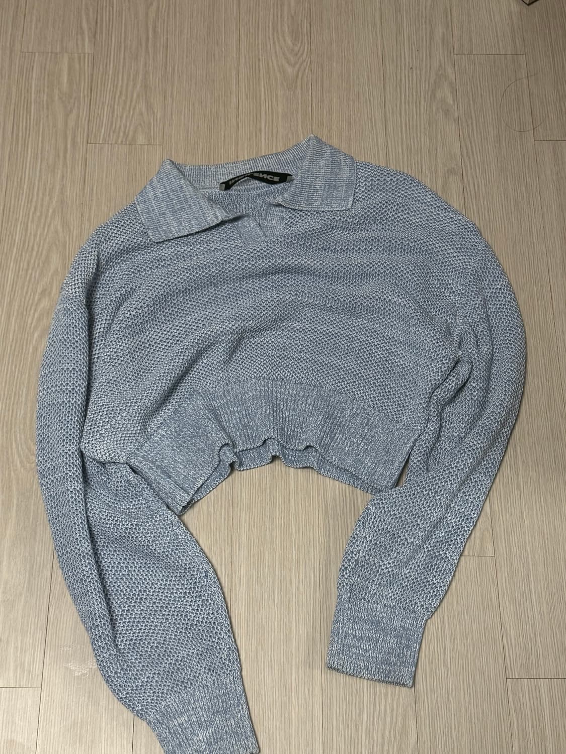 인사일런스 우먼 카라 크롭 니트 BLUE 상품이미지4