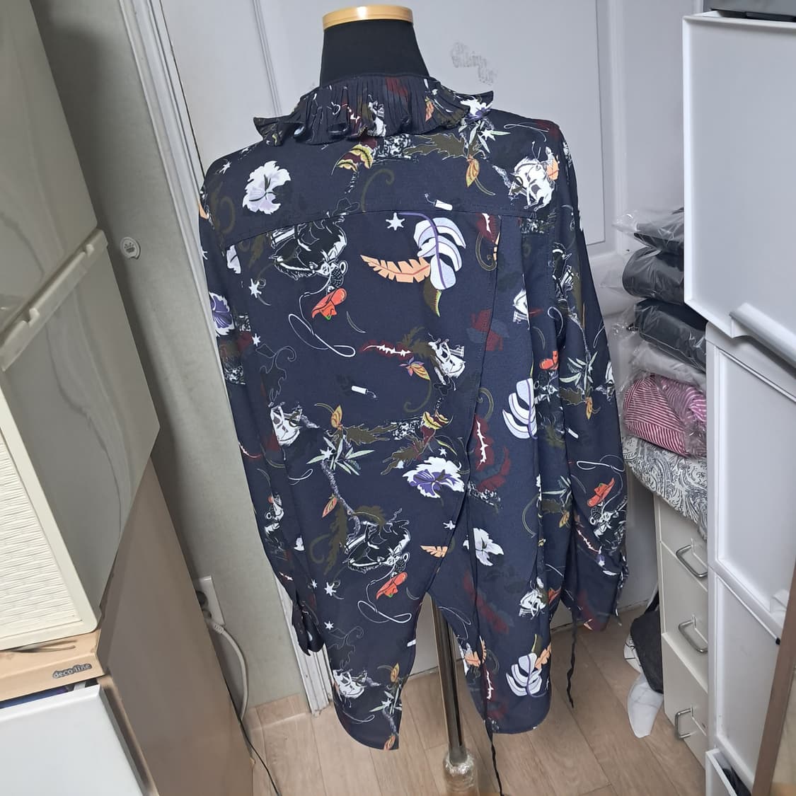 시스템  패턴 블라우스 55(상태최상) 상품이미지3