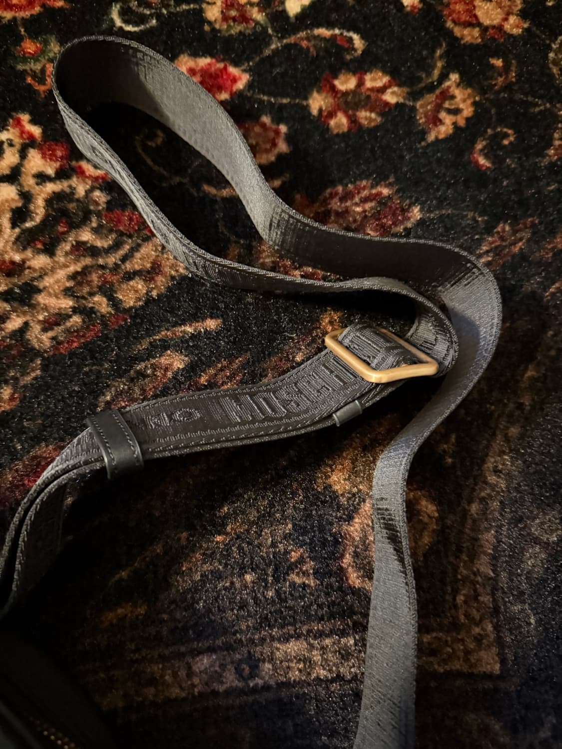 정품 모스키노 크로스백 상품이미지4