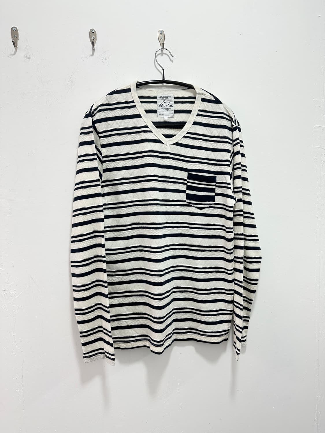 Louis Charlon textured stripe v knit 상품이미지3