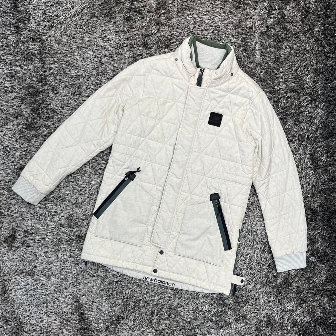 뉴발란스 여성 경량패딩 자켓 90(M) 상품이미지1