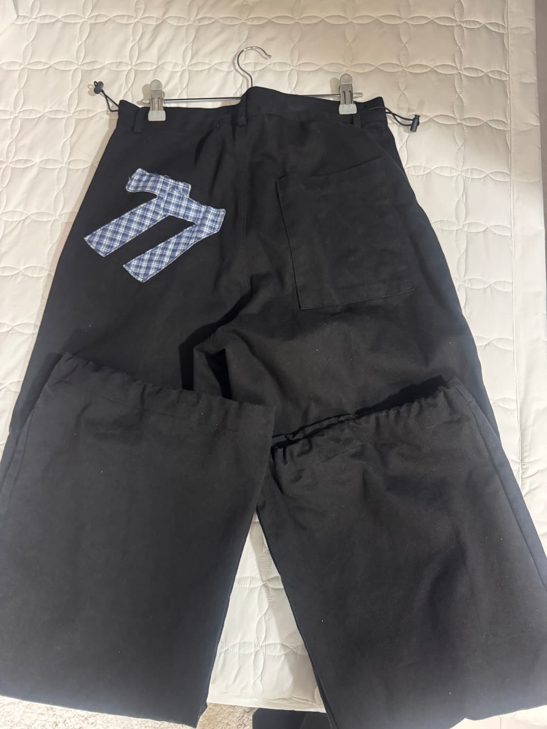 탄산마그네슘 77 아플리케 팬츠 블랙 1 상품이미지3