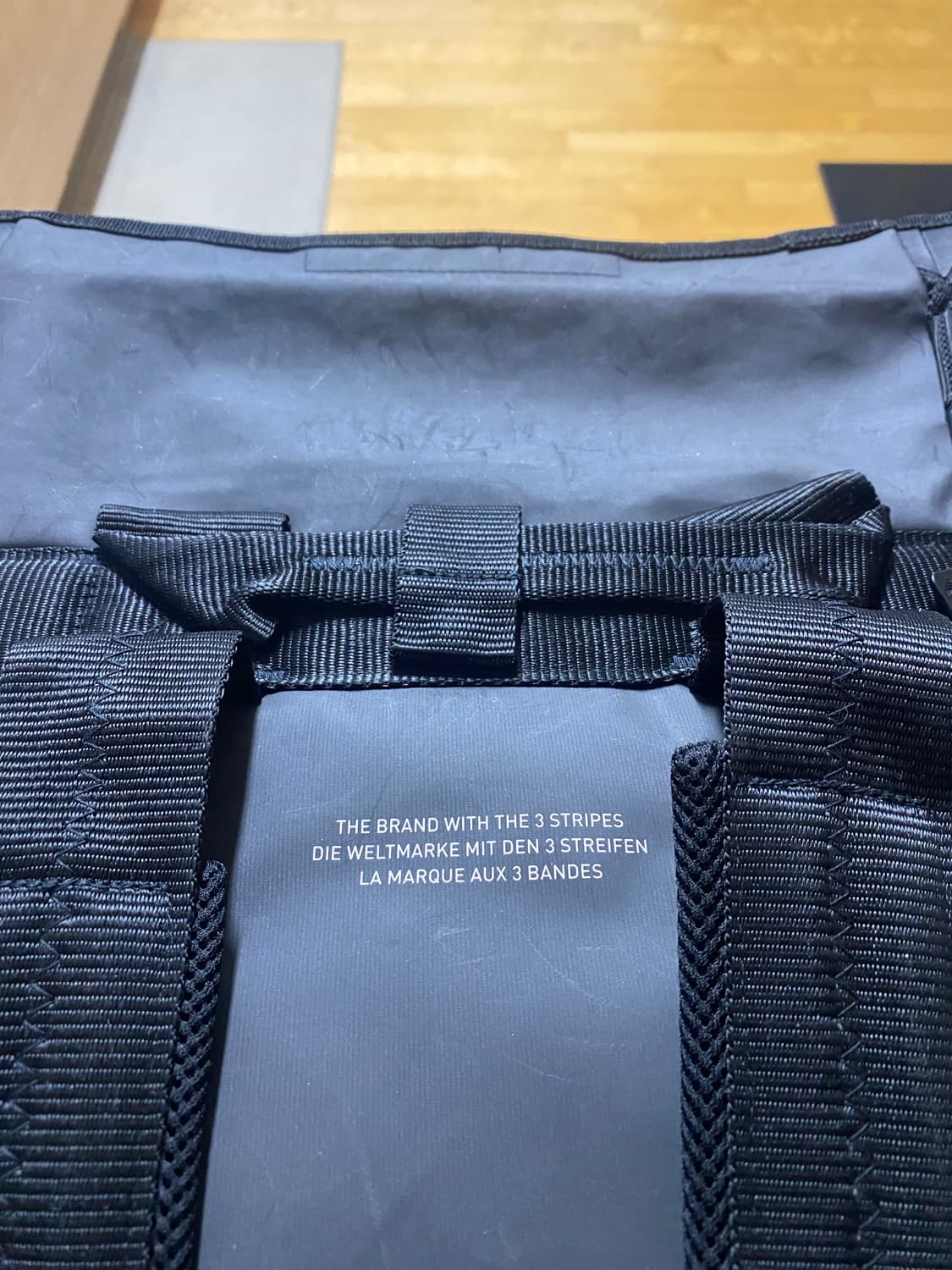 유니크한 아디다스 롤업 백팩 상품이미지6