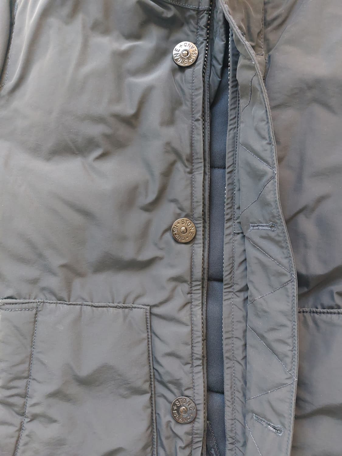 (택포)스톤아일랜드 마이크로랩스 다운패딩 M사이즈 상품이미지5