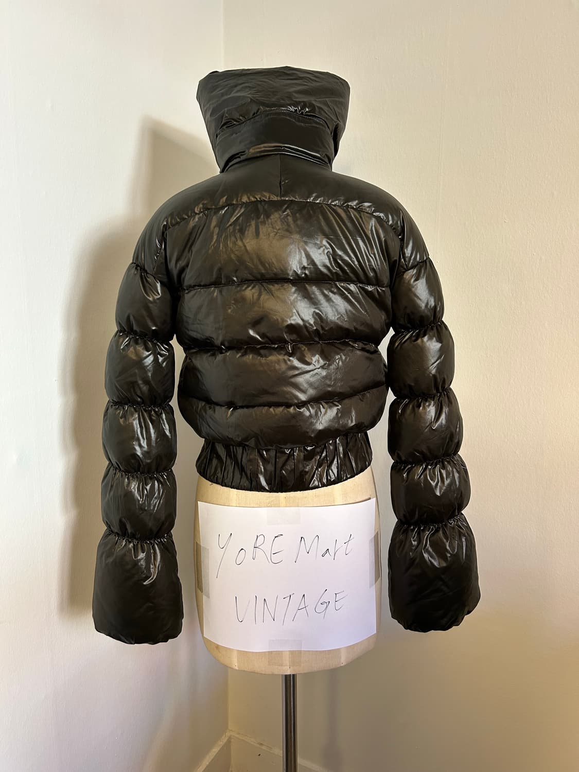 L026 저스트 카발리 하이넥 글로시 크롭 패딩 상품이미지5