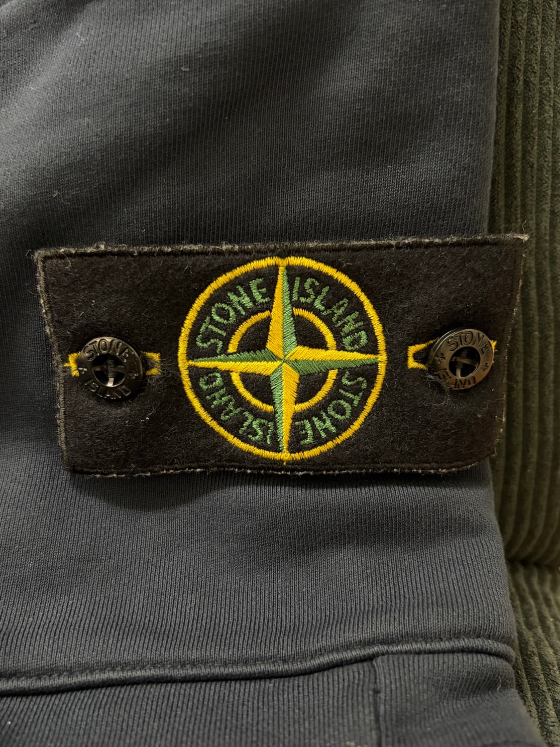 스톤아일랜드 가먼트다잉 ZIP카고포켓 져지 반바지 S 상품이미지3