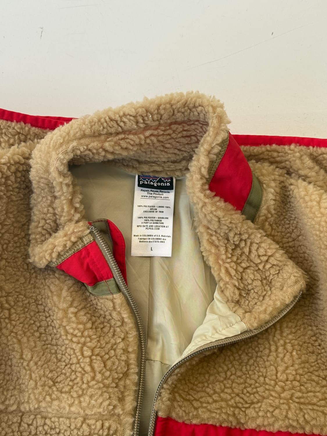 Patagonia 클래식 레트로X 자켓 (내추럴/레드 배색) 상품이미지5
