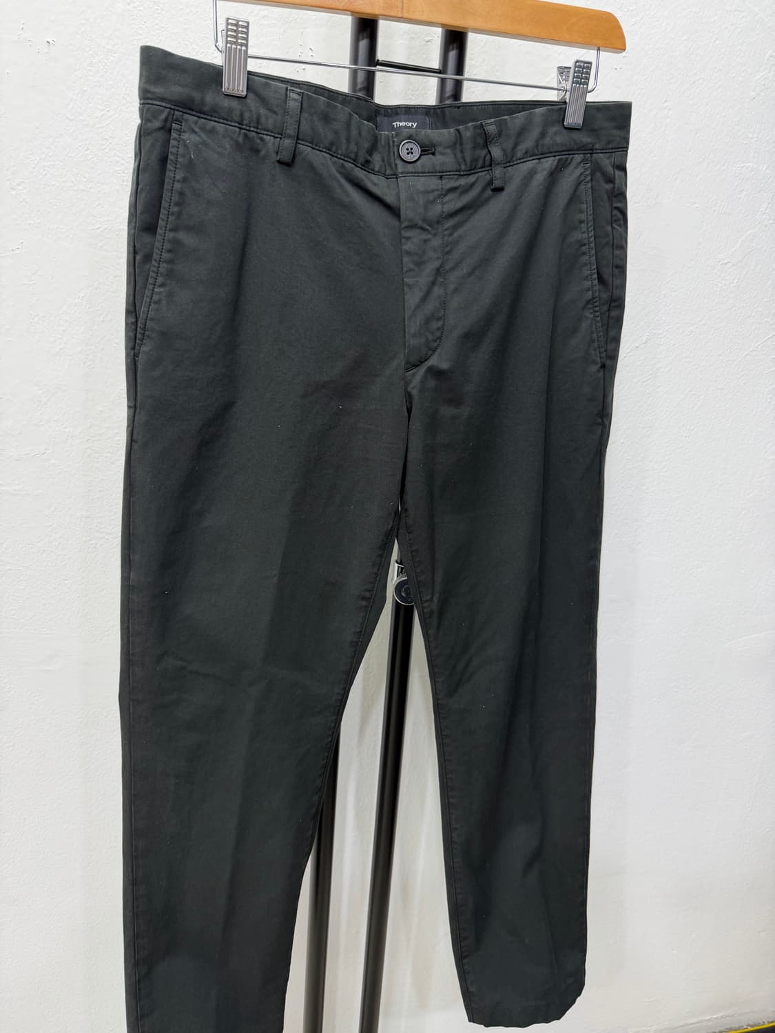 정품) 띠어리 남성 블랙 면바지 31 상품이미지2