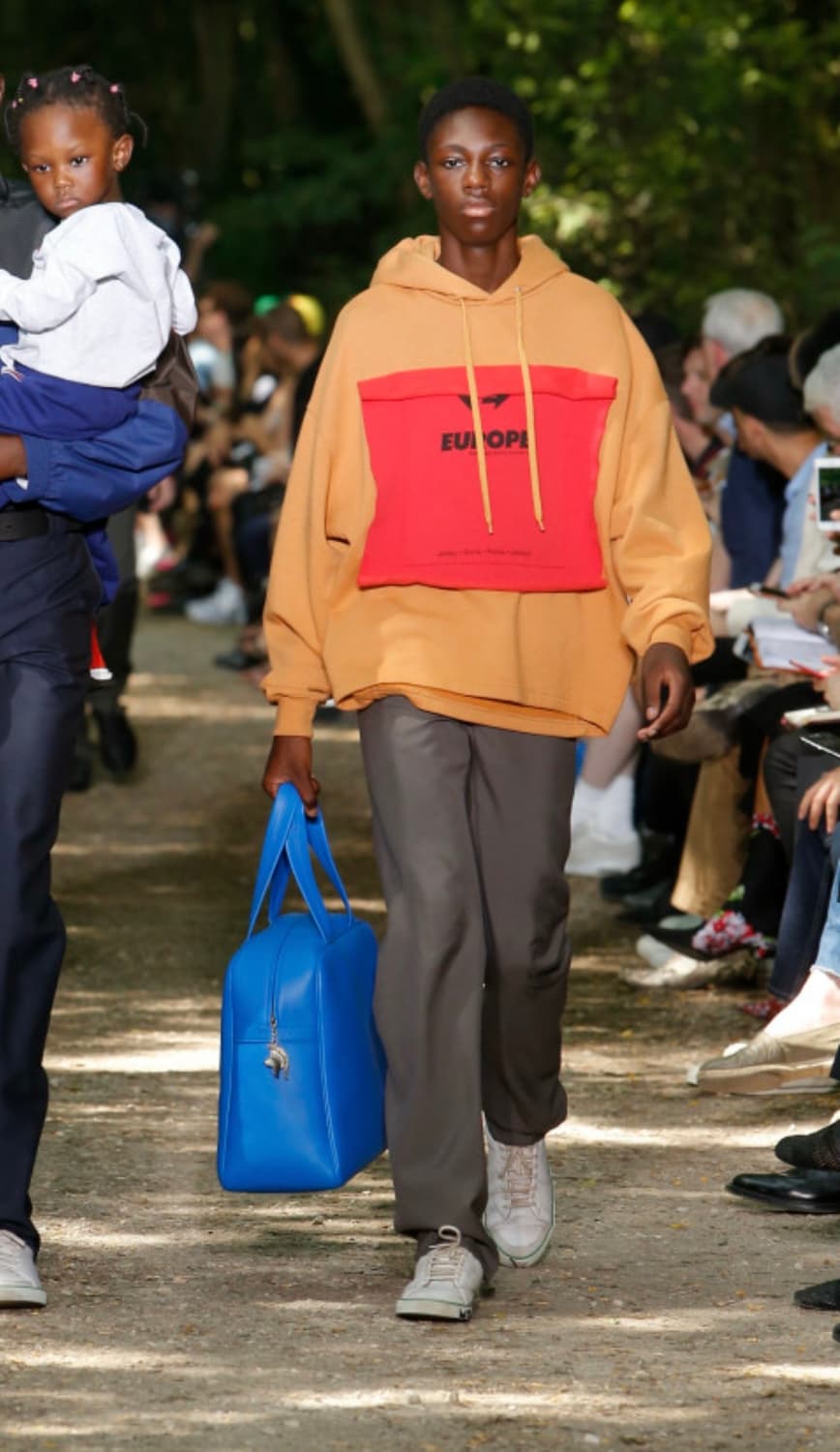 Balenciaga 2018 SS 런웨이 보틀캡참 더플백 상품이미지6