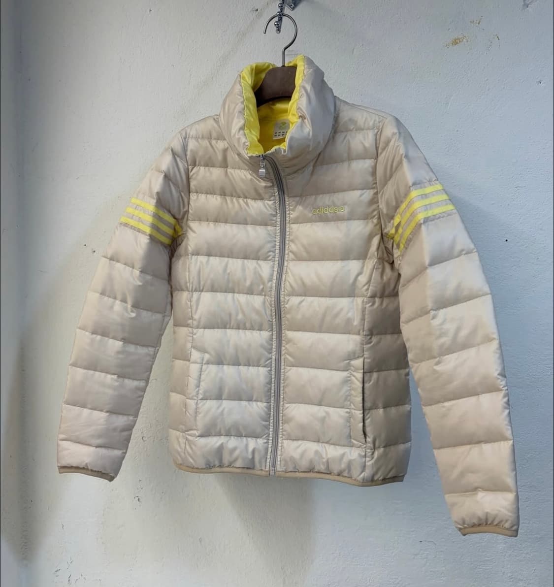 아디다스 경량 패딩 상품이미지4