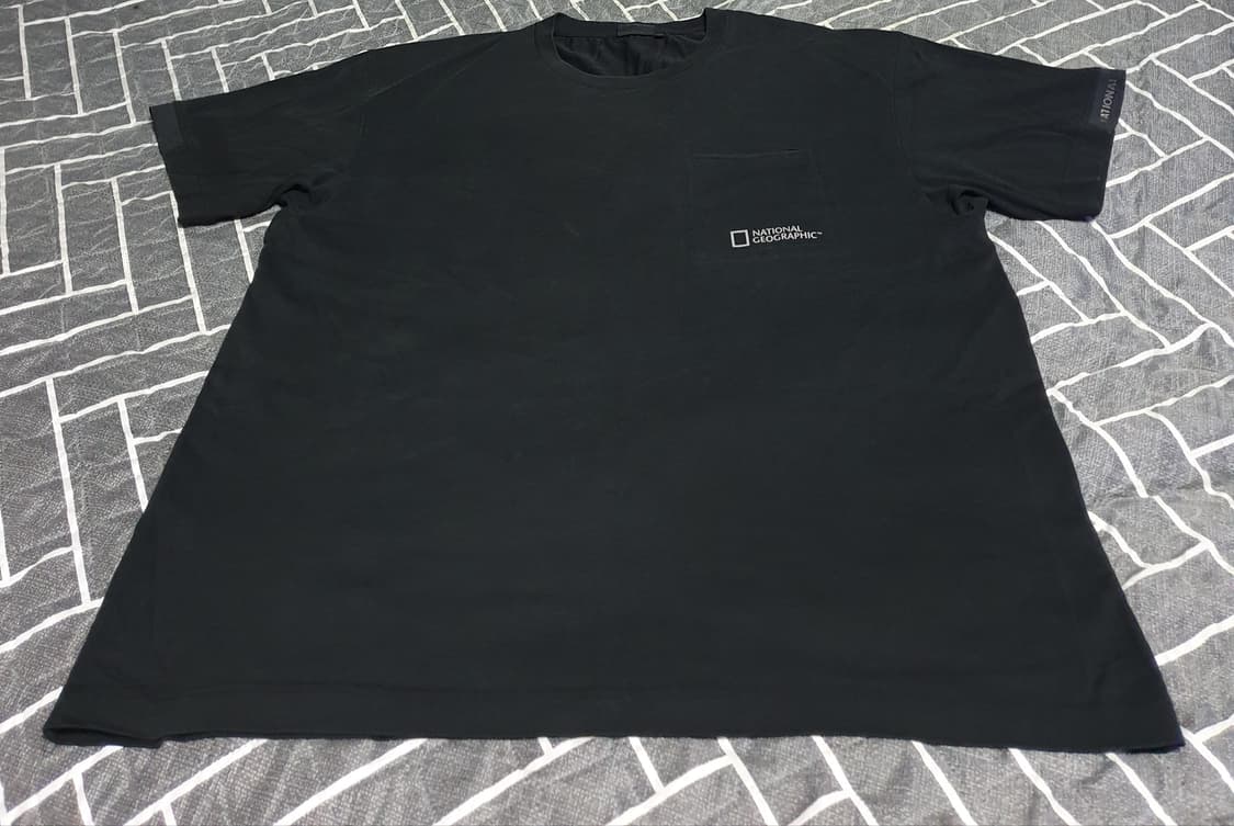 내셔널지오그래픽 포켓 반팔티 블랙 (XL) 상품이미지1