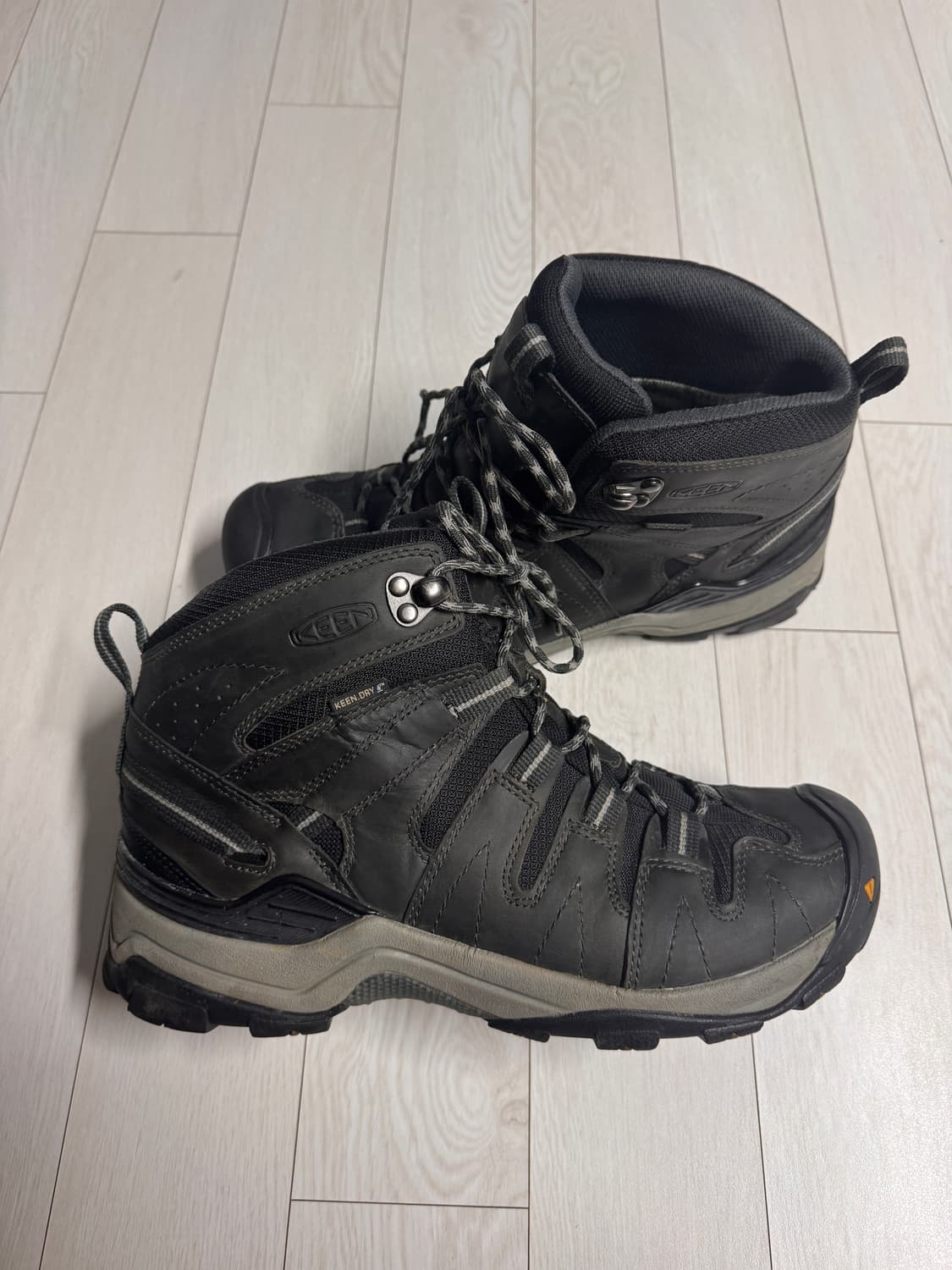 킨 등산화 280mm 상품이미지5