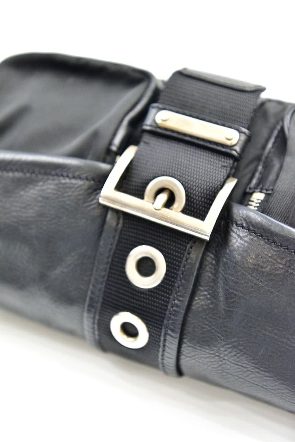 프라다 포코노 & 레더 버클 펀칭 숄더백(정품) 상품이미지7