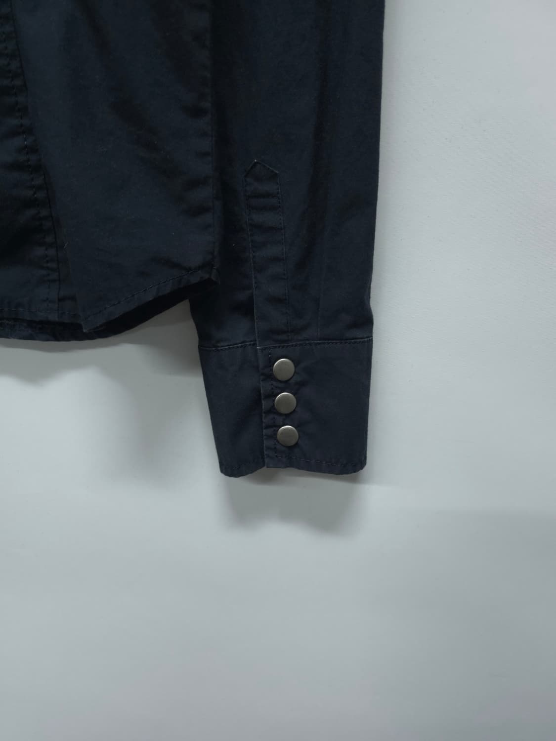 질스튜어트 밀리터리와펜 블랙셔츠 ( 여성S ) 상품이미지7