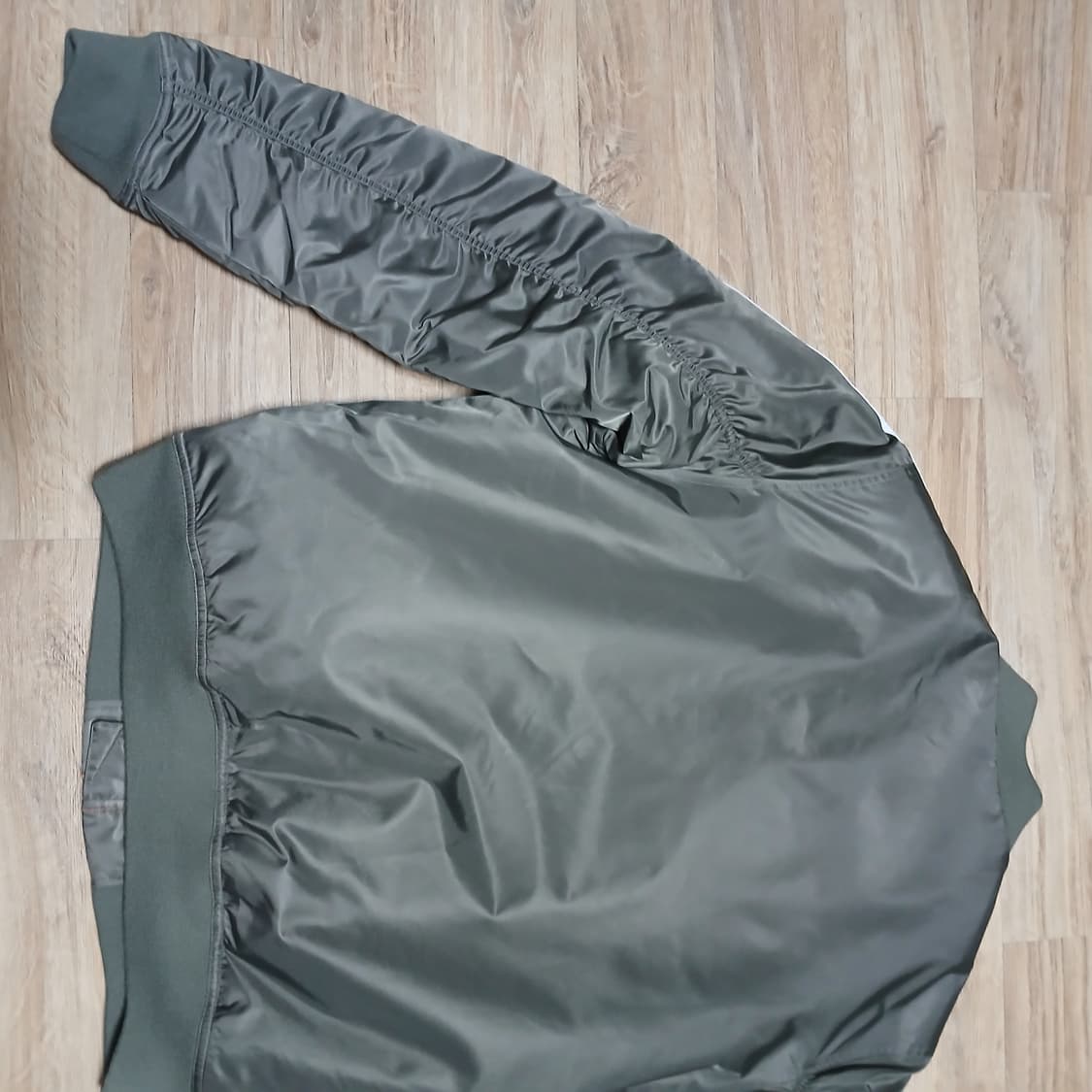 adidas 아디다스 봄버 항공점퍼 패딩 올리브 자켓 상품이미지7