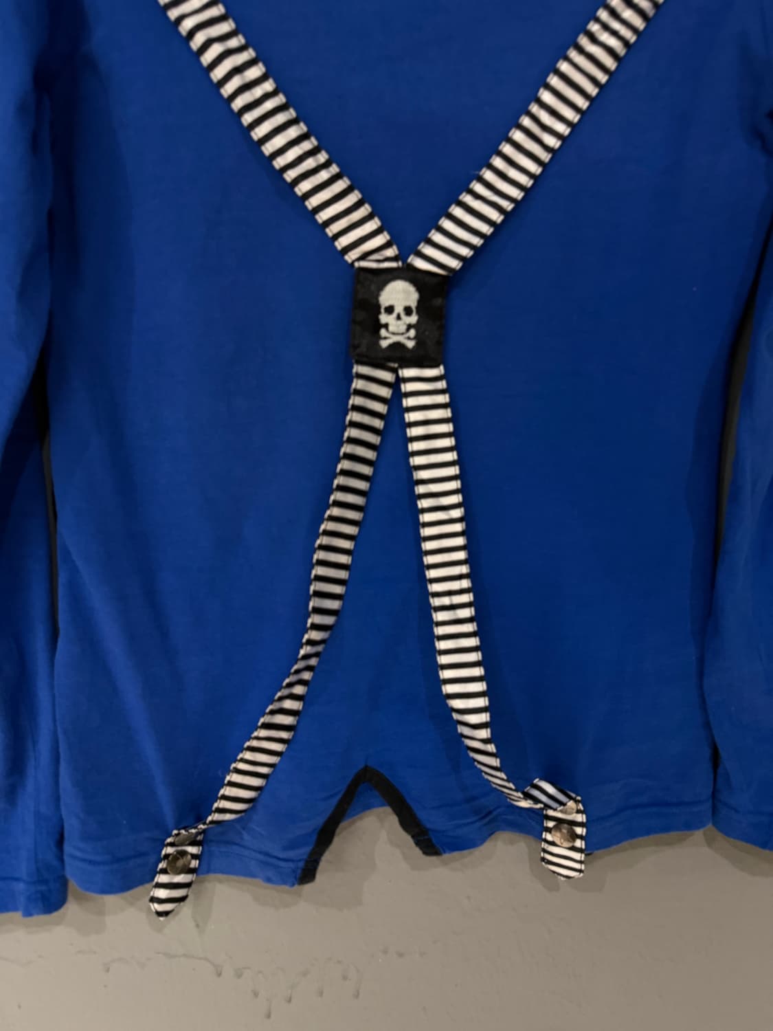 suspenders detail skull hood sleeve 상품이미지10