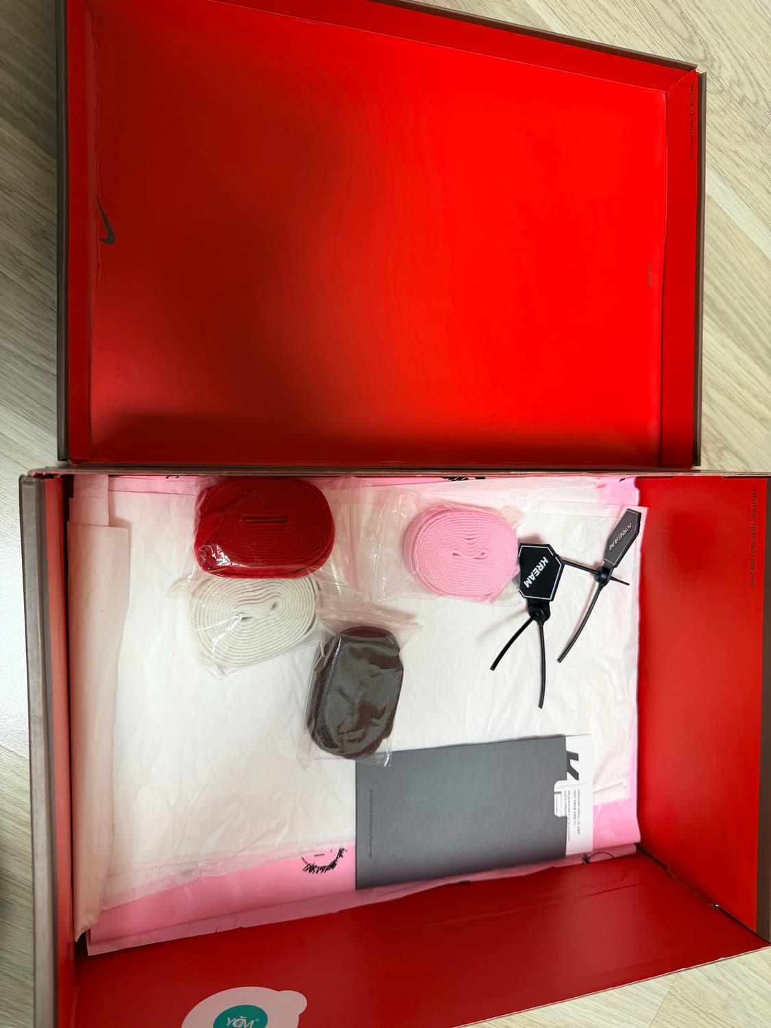 에어조던1 하이 x 트레비스 스캇  상품이미지5