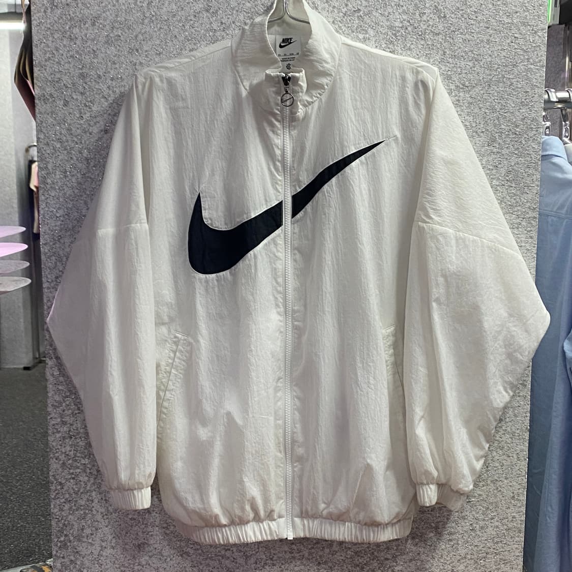 나이키 빅스우시 화이트 나일론 바람막이B2932 상품이미지2
