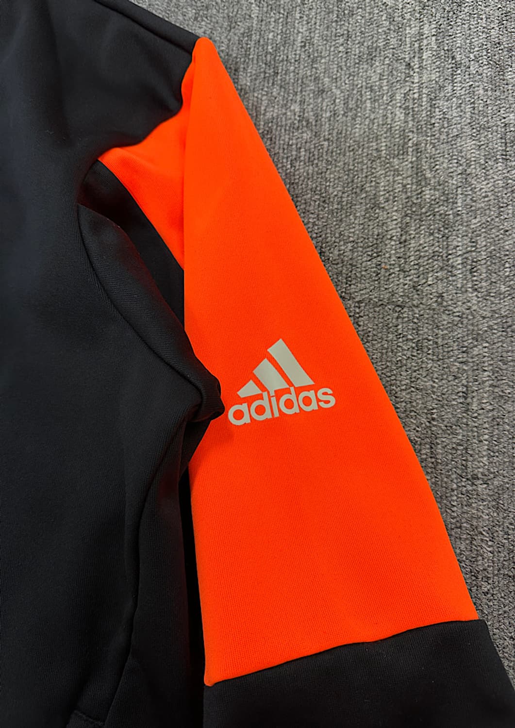 아디다스 기모 져지  상품이미지2