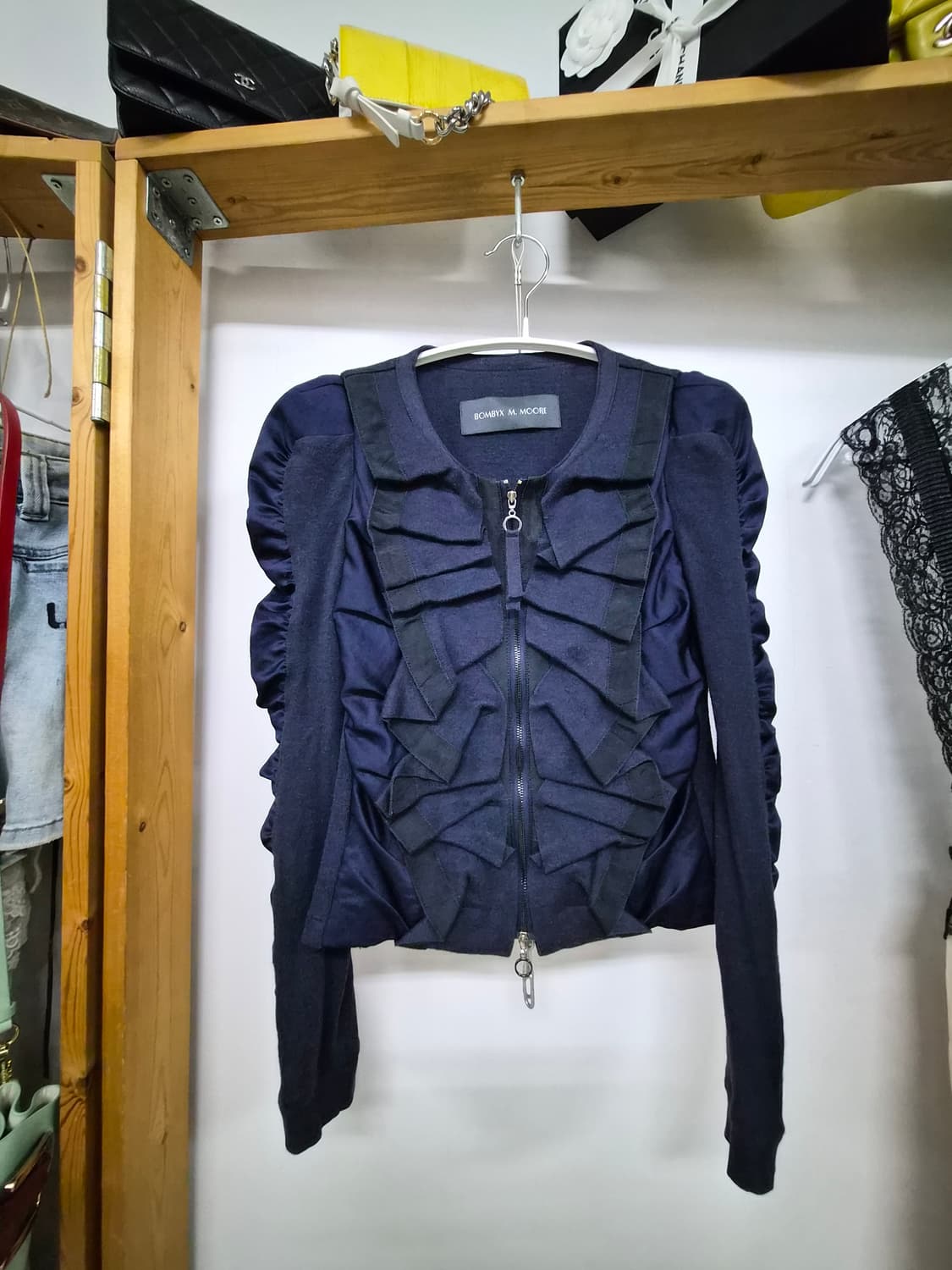 봄빅스엠무어 셔링 집업니트 상품이미지3