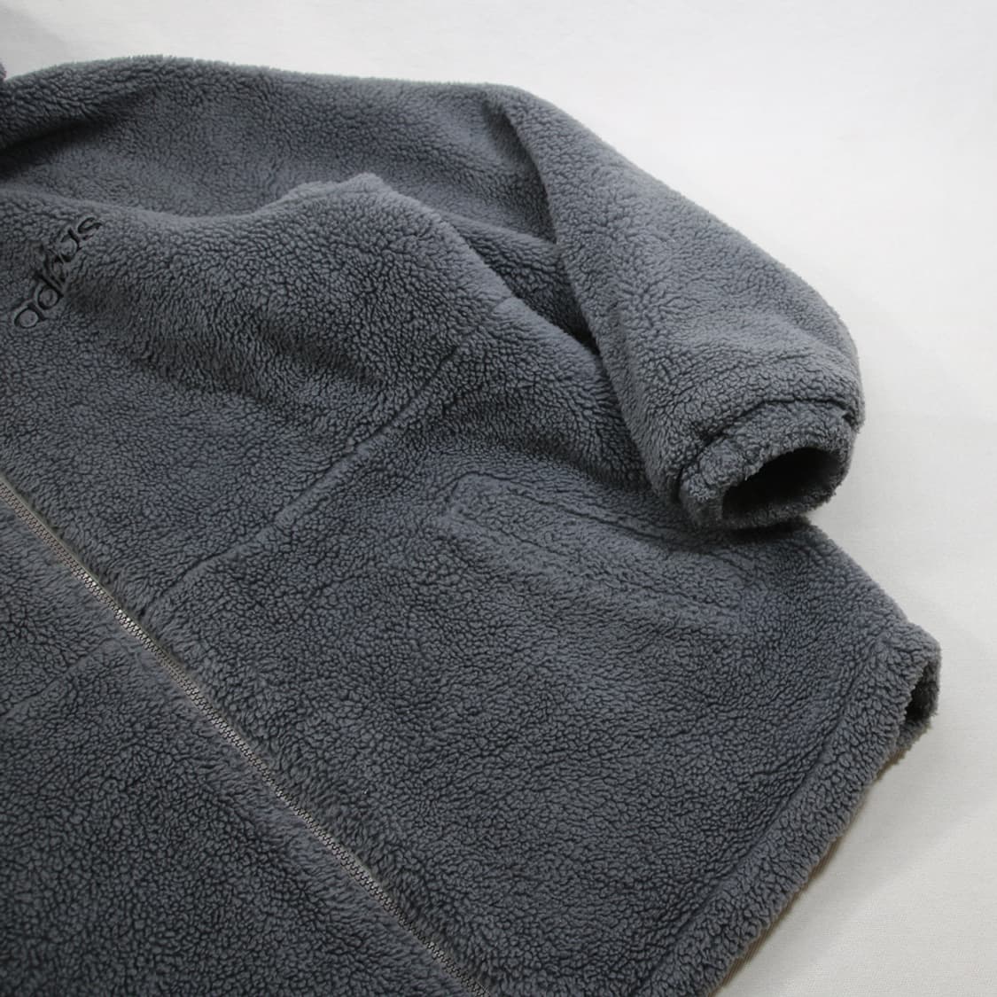 (착용컷) 아디다스 양털 플리스 후드 자켓 (남성용 103) 상품이미지6