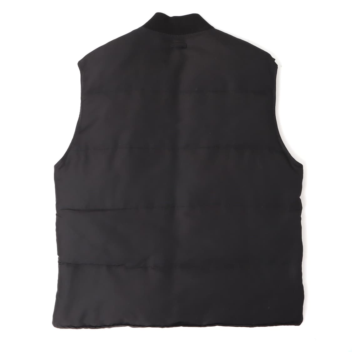 입생로랑 ysl 로고 블랙 덕다운 베스트 상품이미지4