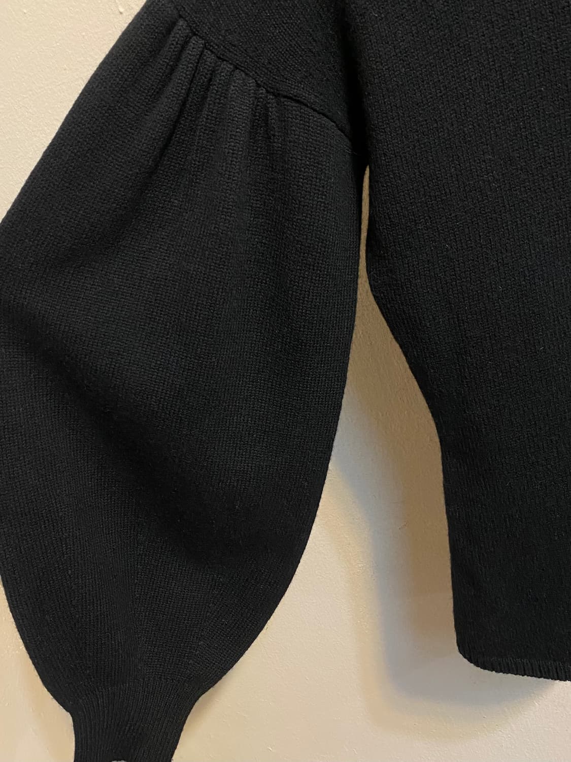 막스마라 블랙 터틀넥 니트 스웨터 상품이미지2