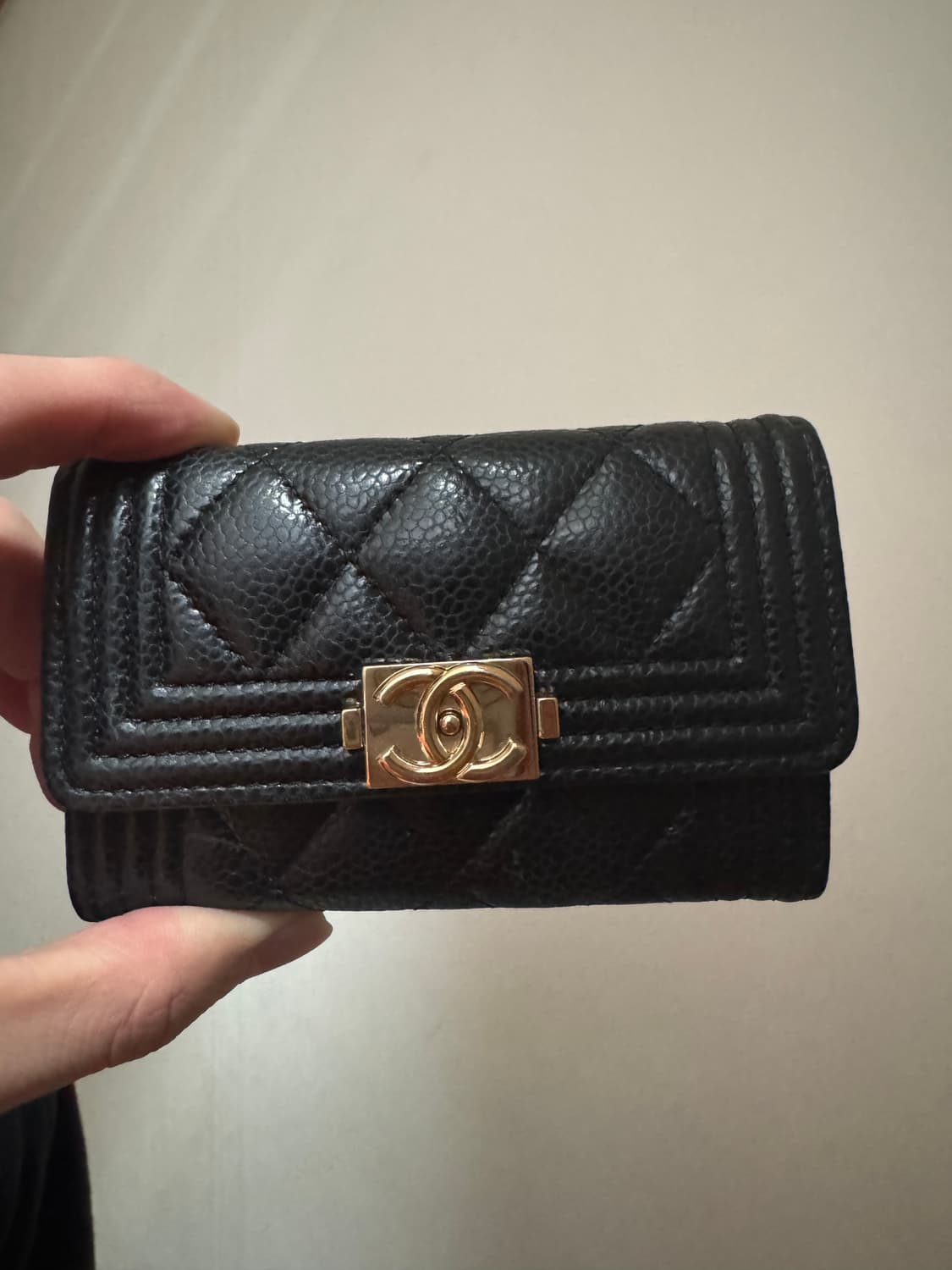 샤넬 보이 캐비어 플랩 금장 카드지갑 반지갑 상품이미지1