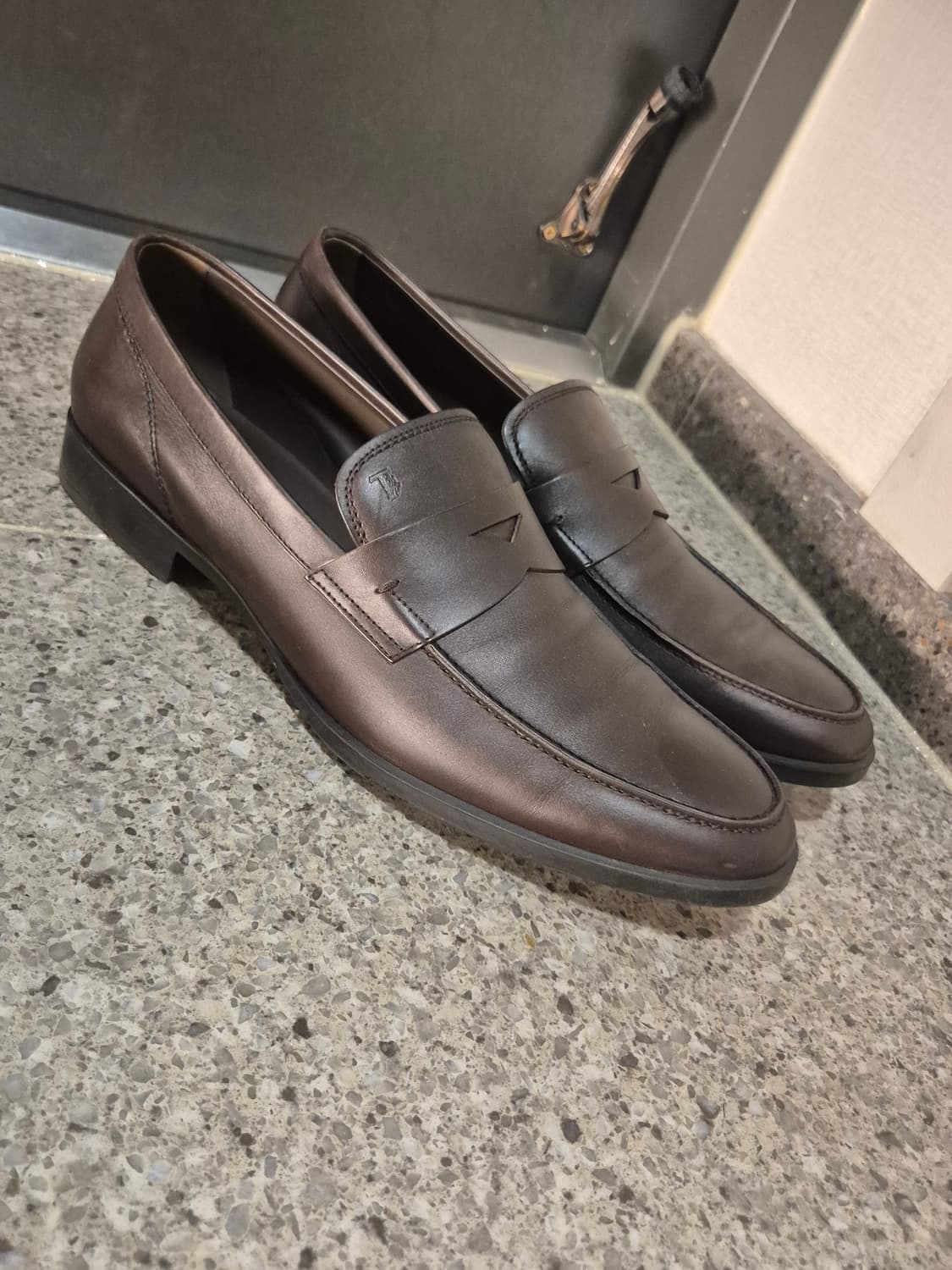 토즈 Tod's 브라운 로퍼 상품이미지2