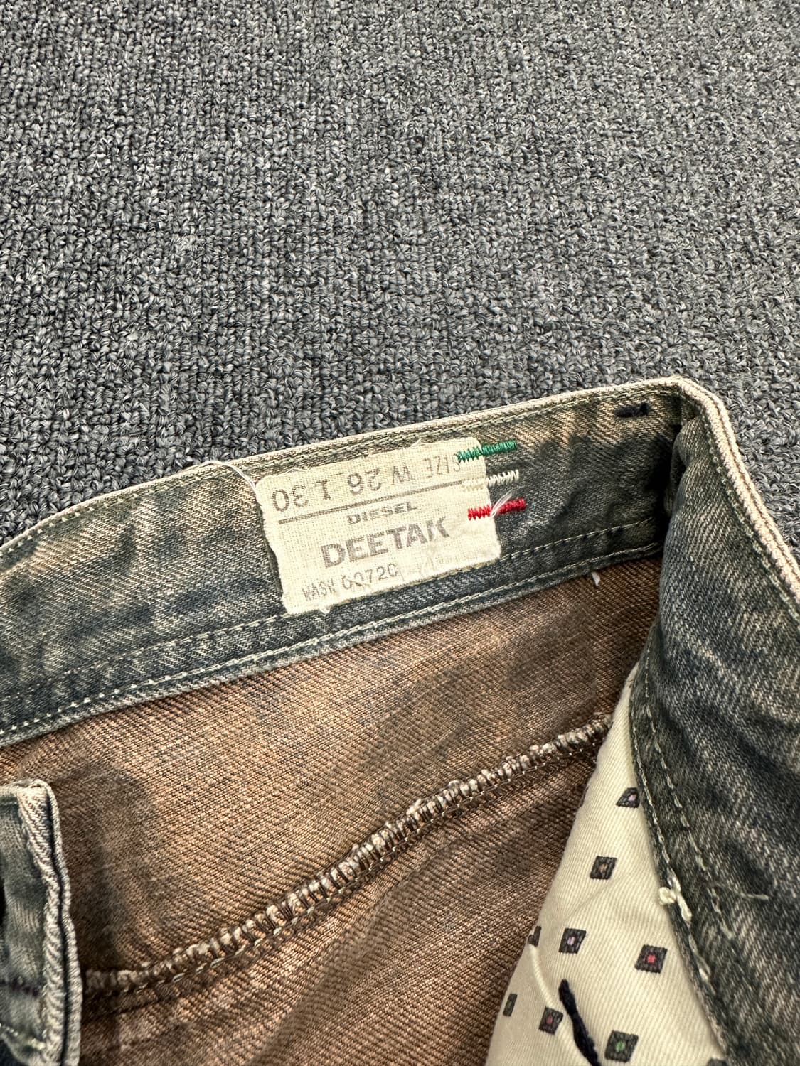 26) DIESEL 디젤 빈티지 샌드워싱 데님팬츠 상품이미지3