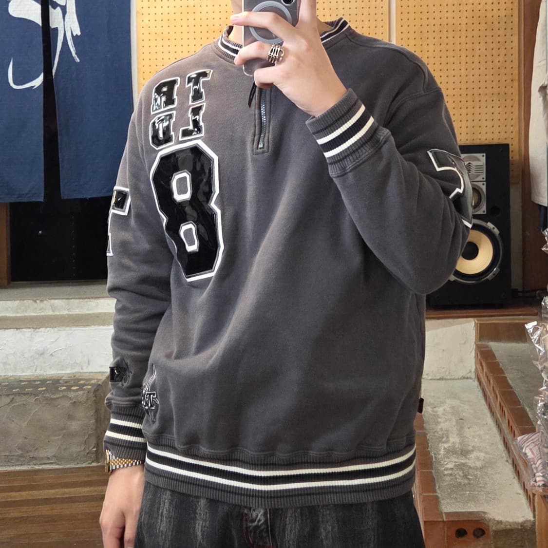 JPN 자수 포인트 반집업 맨투맨 상품이미지1