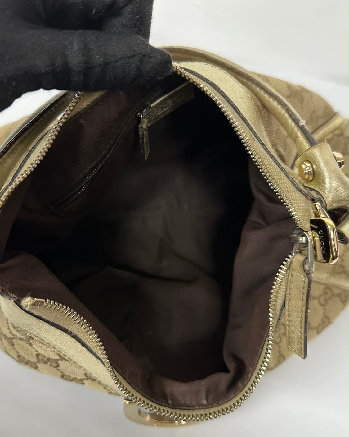 구찌 GG 캔버스 골드 숄더 호보백 상품이미지5