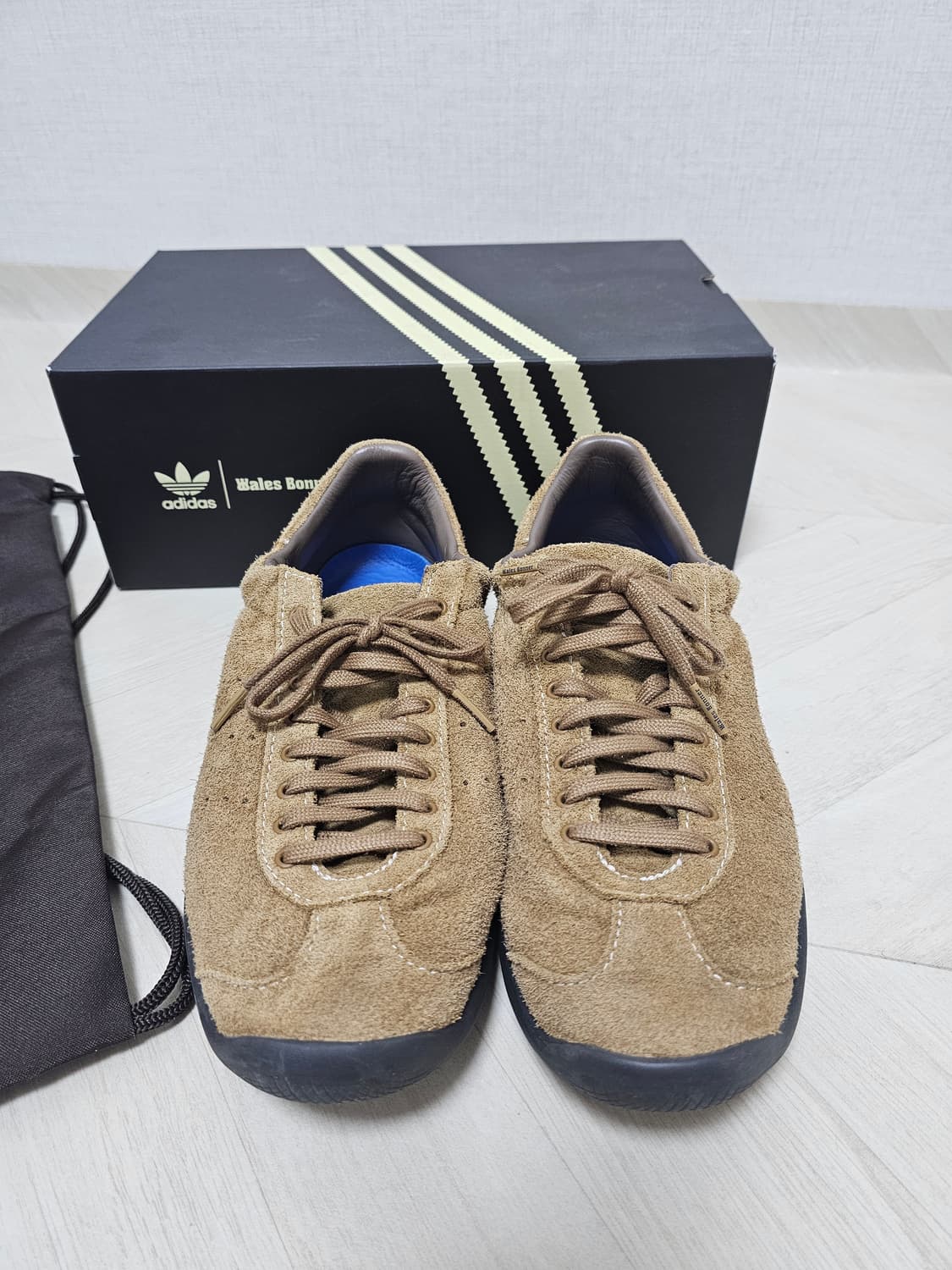 아디다스 웨일즈보너 카린타 karitha 265 사이즈 상품이미지2