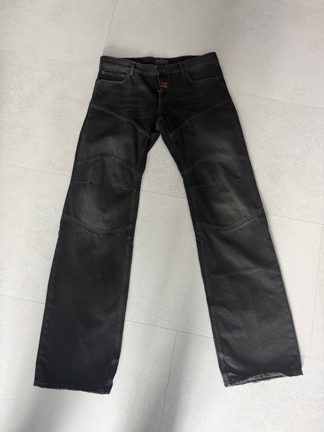 발렌시아가 로우웨이스트 데님 팬츠 블랙 상품이미지1