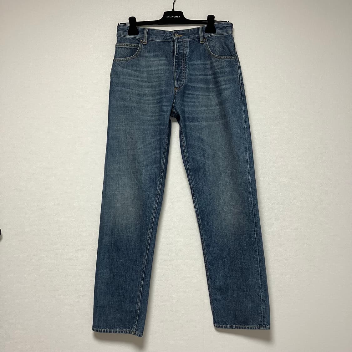 [46] 24AW 보테가베네타 워시드 스트레이트 데님 팬츠 상품이미지2