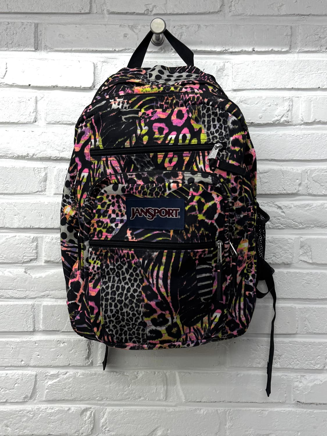 잔스포츠 호피 백팩 상품이미지1