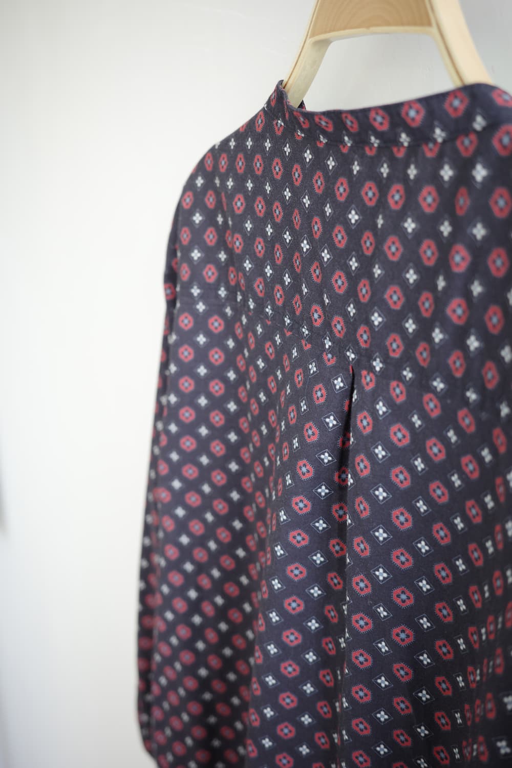 Niko and • 네이비 패턴 핀턱 아사코튼 원피스 상품이미지8