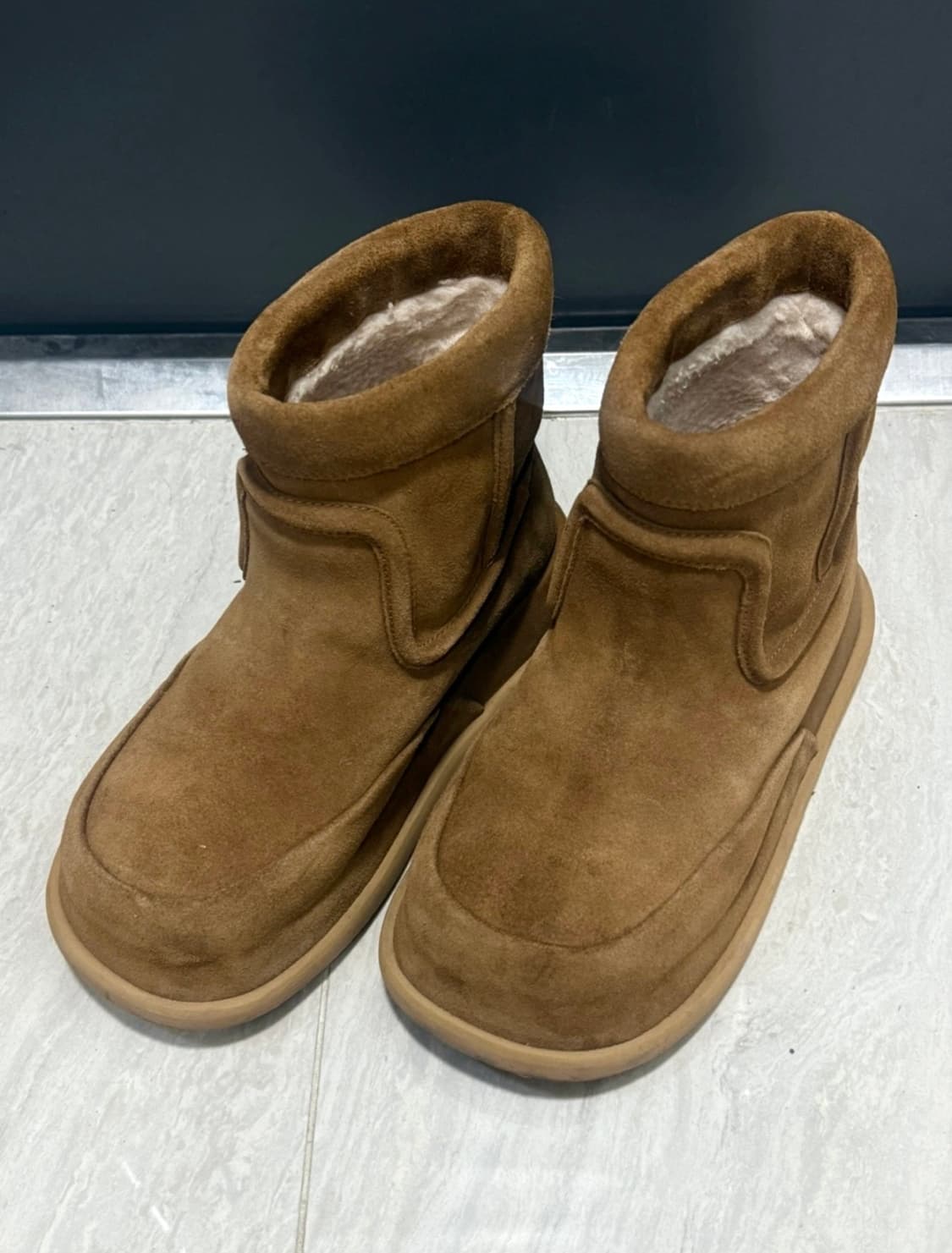 논파킹X킨치 어그부츠 브라운 상품이미지3