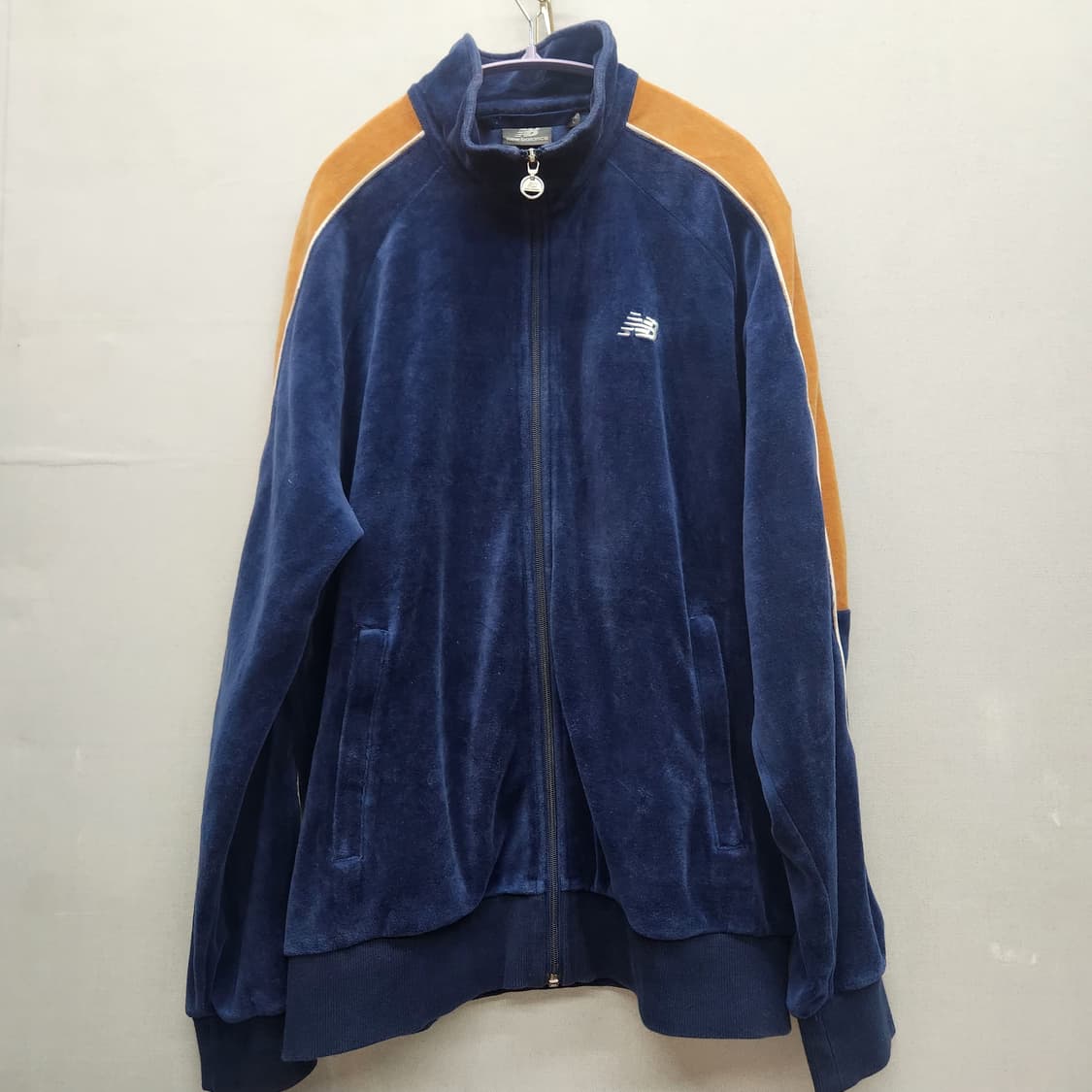 뉴발란스 사이드라인 벨벳 져지 자켓 100(XL) 상품이미지1
