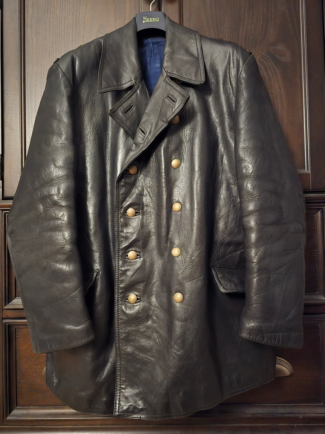80s 독일 펄리스맨 가죽 더블코트입니다. 상품이미지1