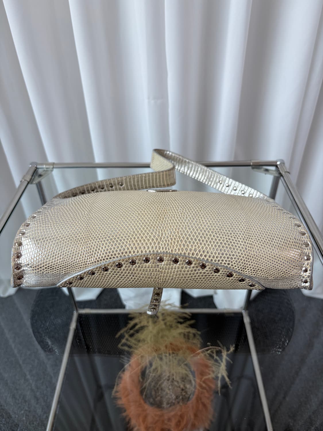 셀린느 리자드스킨 스터드 트리옹프 숄더백  상품이미지8