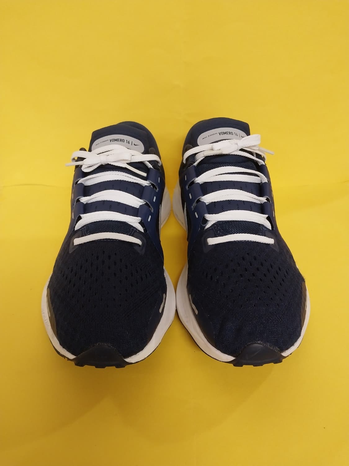 남성 나이키 보메로16 화이트 미드나잇 네이비 런닝화, 운동화 (275) 상품이미지2