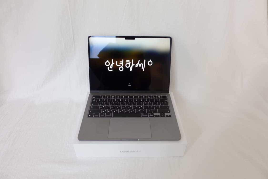 맥북 에어13 M2 8코어 256GB• 8GB (새제품급) 상품이미지4